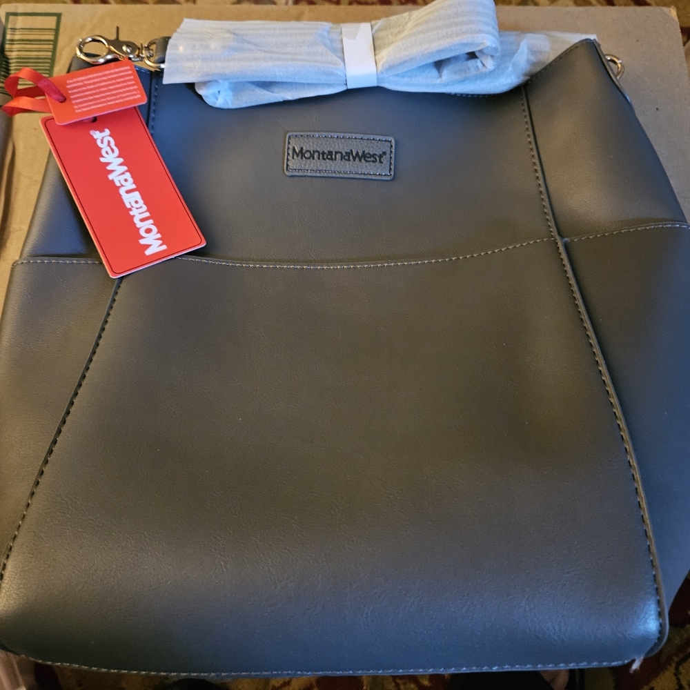 NWT Bucket Bag by Montana West Vegan Leather